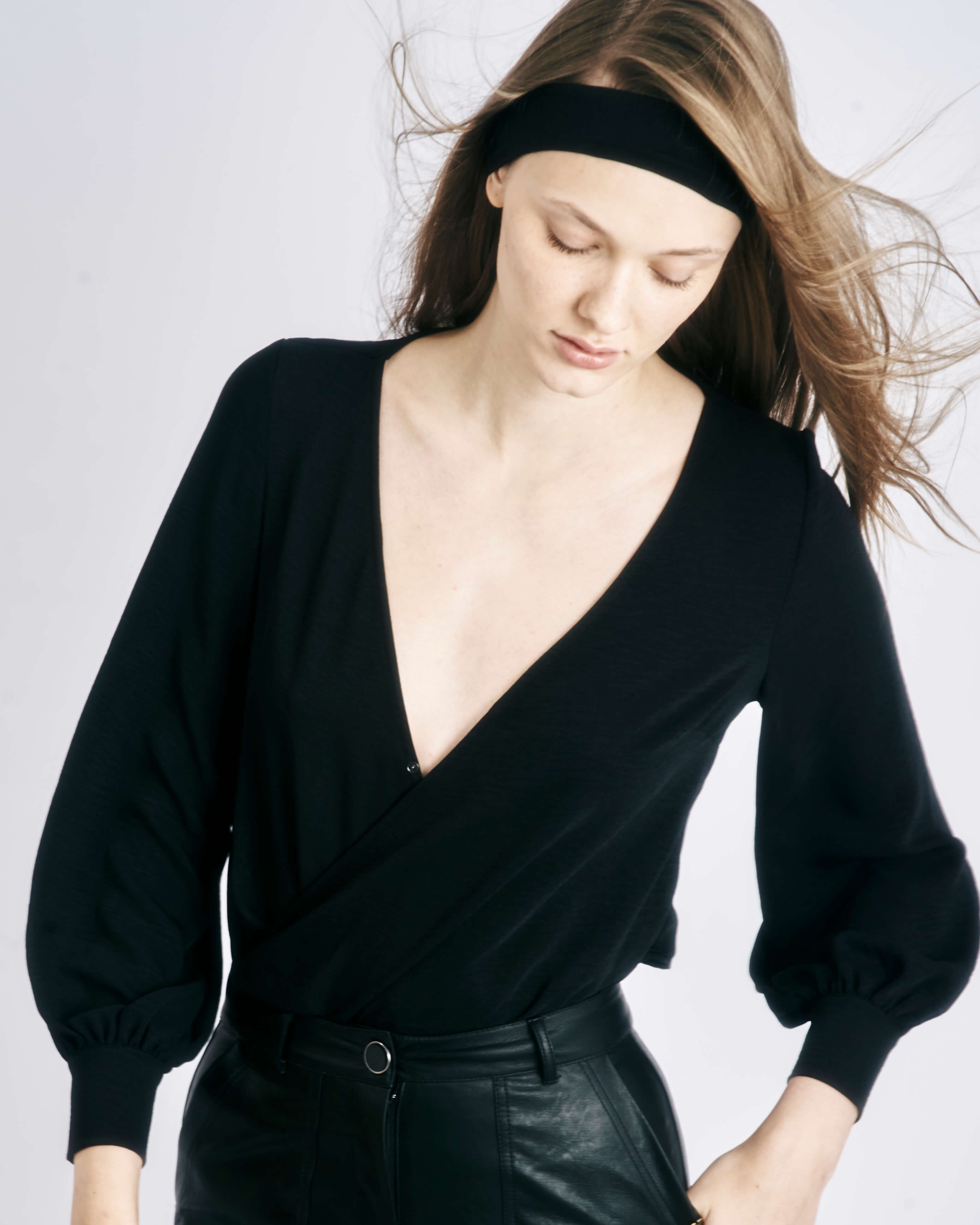 Calça de Couro Vegano Preta Paloma