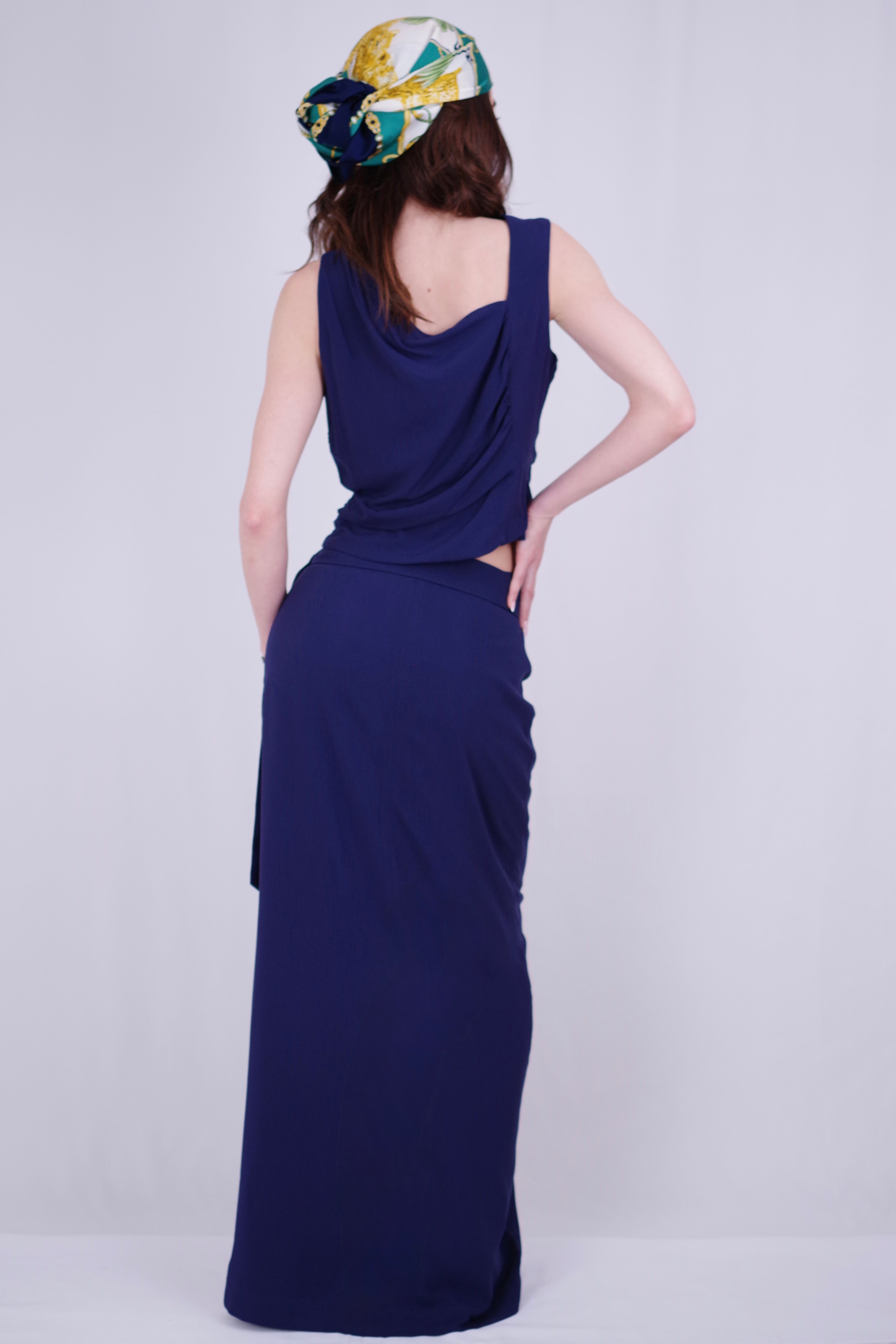 Marine Sleeveless Navy Top – Sculpted Curved Neckline